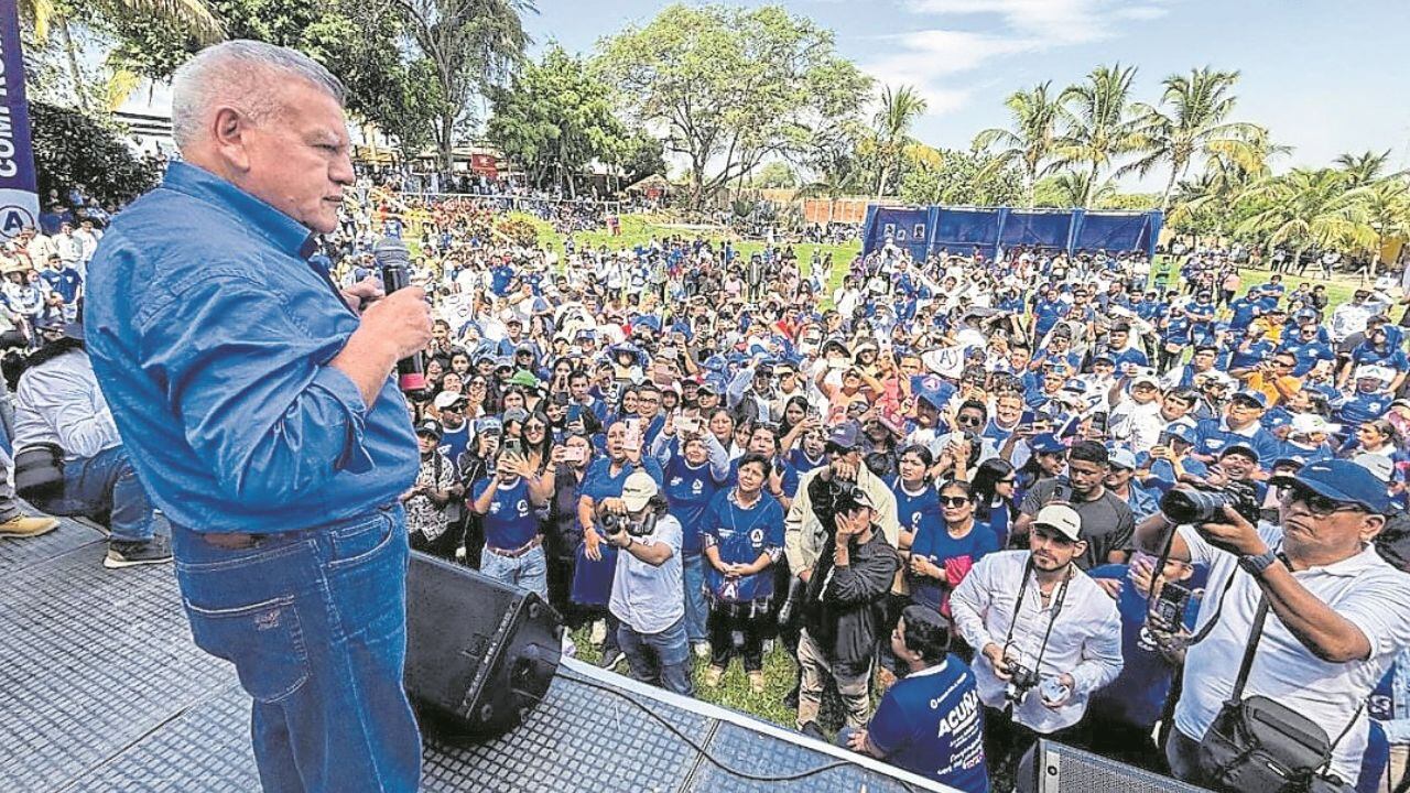 Líder de APP participó en una actividad proselitista en Piura, donde se promovió abiertamente su precandidatura presidencial en las elecciones generales de 2026.