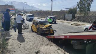 Accidentes con participación de una ambulancia dejan dos heridos en el Cono Norte de Arequipa