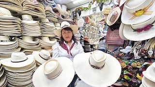 Evolución del sombrero de Arequipa: Se usa desde el año 1840 y puede llegar a costar 7000 soles