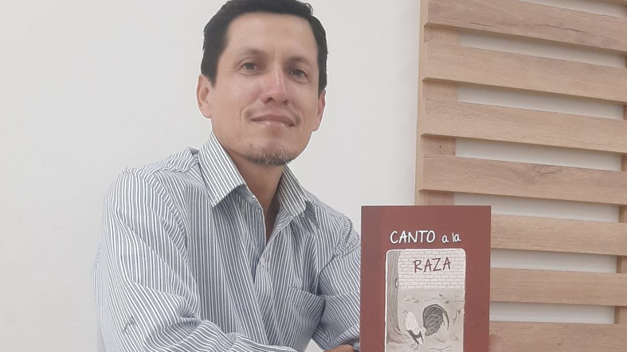 La poesía de Miguel Arbildo es aquella que no necesita del exagerado artificio lingüístico para lograr que el ser humano viva esa “experiencia mística” de la que hablaba Derek Walcott; la sencillez de sus palabras crea sonidos y colores que transcienden los significados.