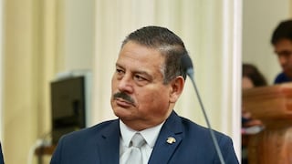 Daniel Barragán afirma que su hermana renunció a EsSalud por presión mediática