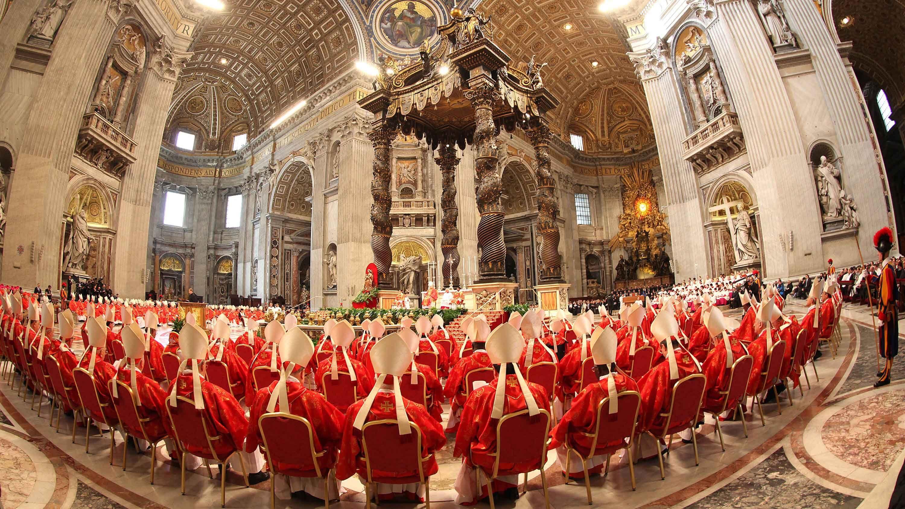 Los cardenales asistirán a la misa en la Basílica de San Pedro antes de entrar en el cónclave para elegir al sucesor del papa Francisco.