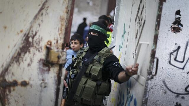 Muerte de palestino en Gaza debilita alto el fuego entre Israel y Hamás