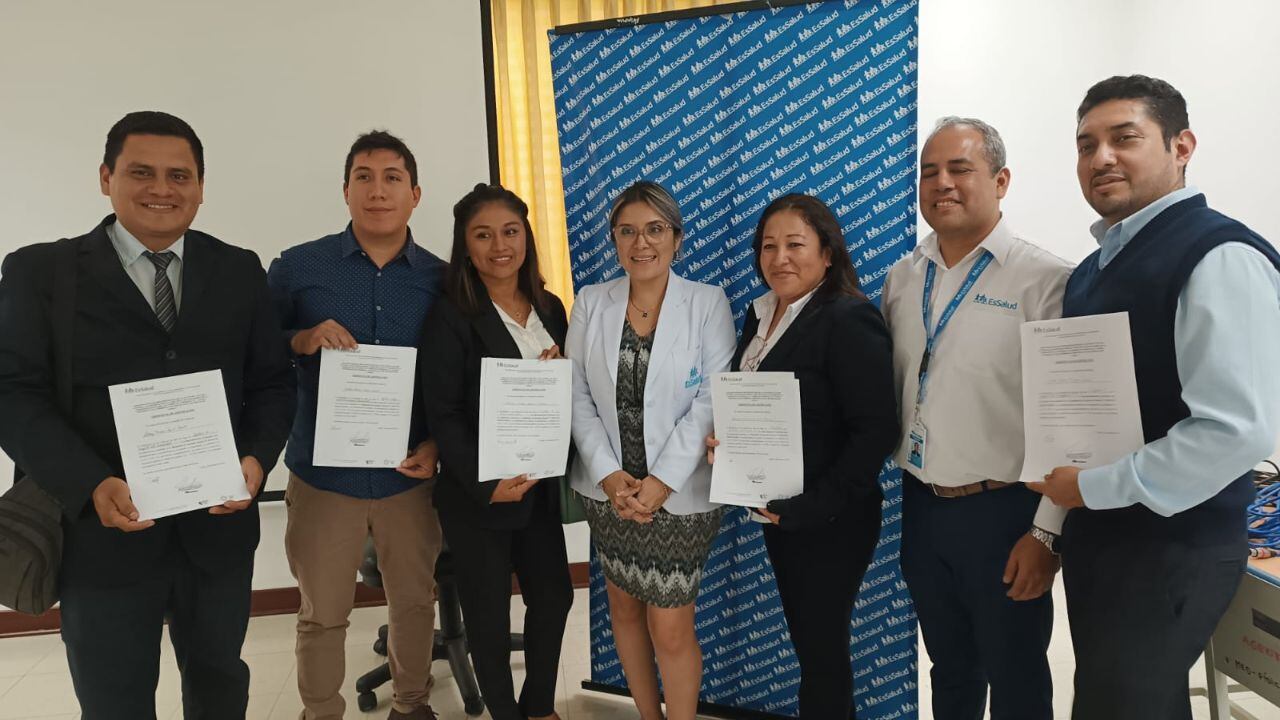 Fueron convocados para enfrentar pandemia de la Covid-19 como CAS y se les cambió contrato. Se trata de médicos, enfermeras, técnicos y otros.