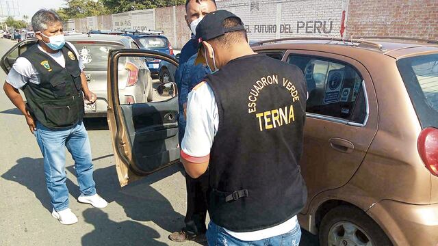 Denuncian venta de cupos para acceder a los vacunacar en Lambayeque