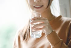 Mantenerse hidratado es clave para cuidar la salud ante el aumento del calor este verano