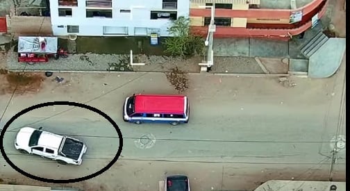 Vehículo fue encontrado abandonado en una calle del distrito de Florencia de Mora.