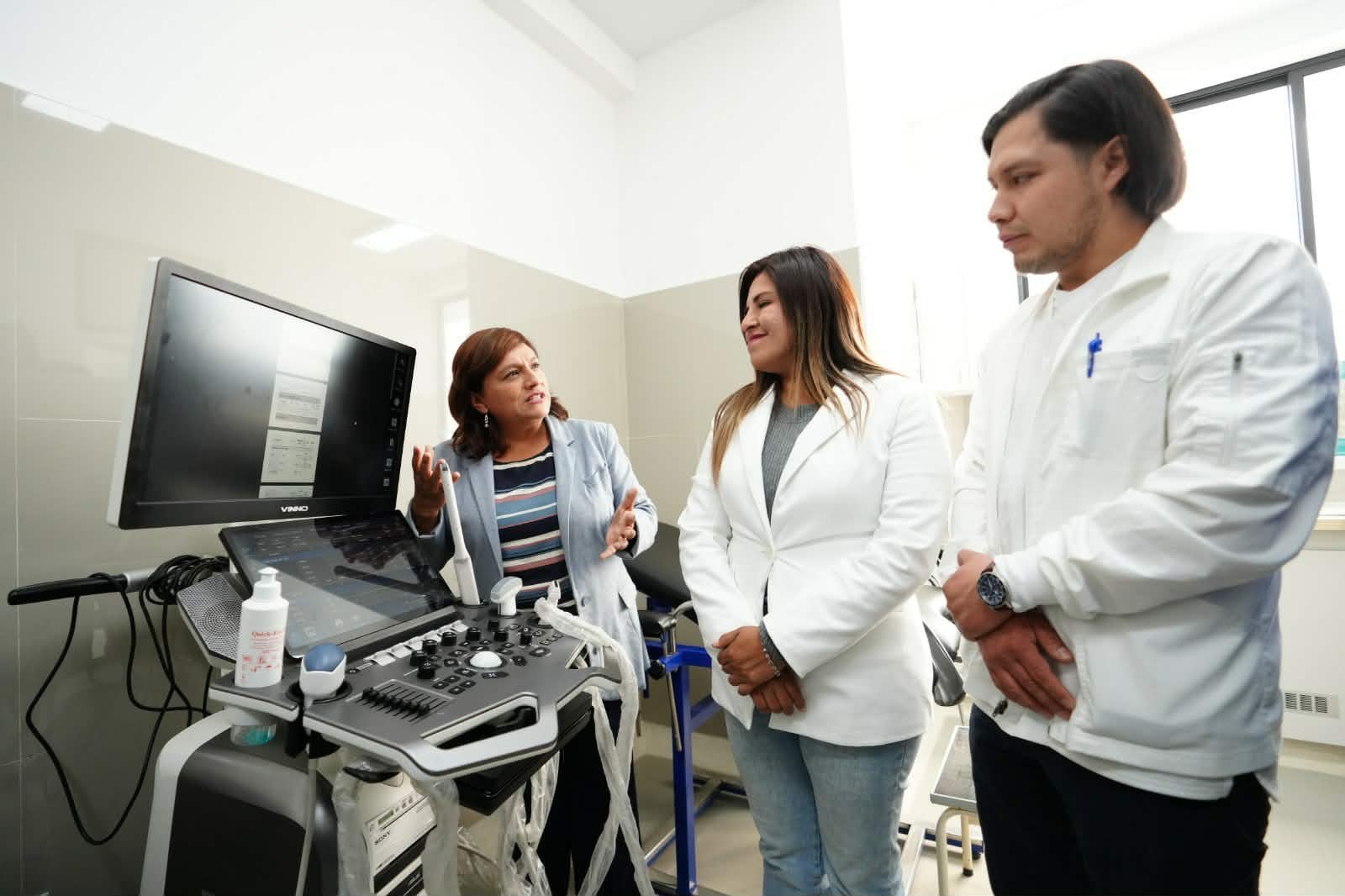 Con inversión histórica de S/150 millones, la gestión de la gobernadora Joana Cabrera reducirá en un 40 % el déficit de personal y fortalecerá la atención médica en toda la región.