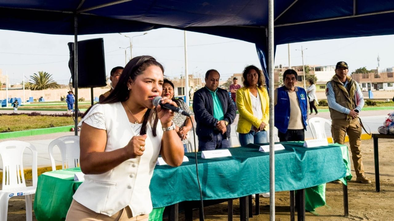 Alcaldesa Sonia Quispe se reunió con Mario Reyna para buscar la solución a las problemáticas que tiene el centro poblado.