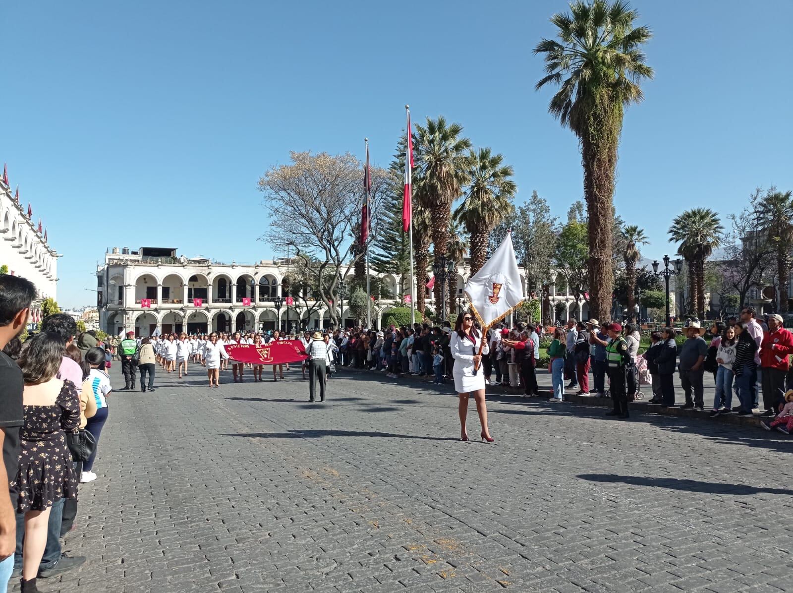 Actividad se desarrolla desde las 8:00 horas con el izamiento de la Bandera. (Foto: GEC)