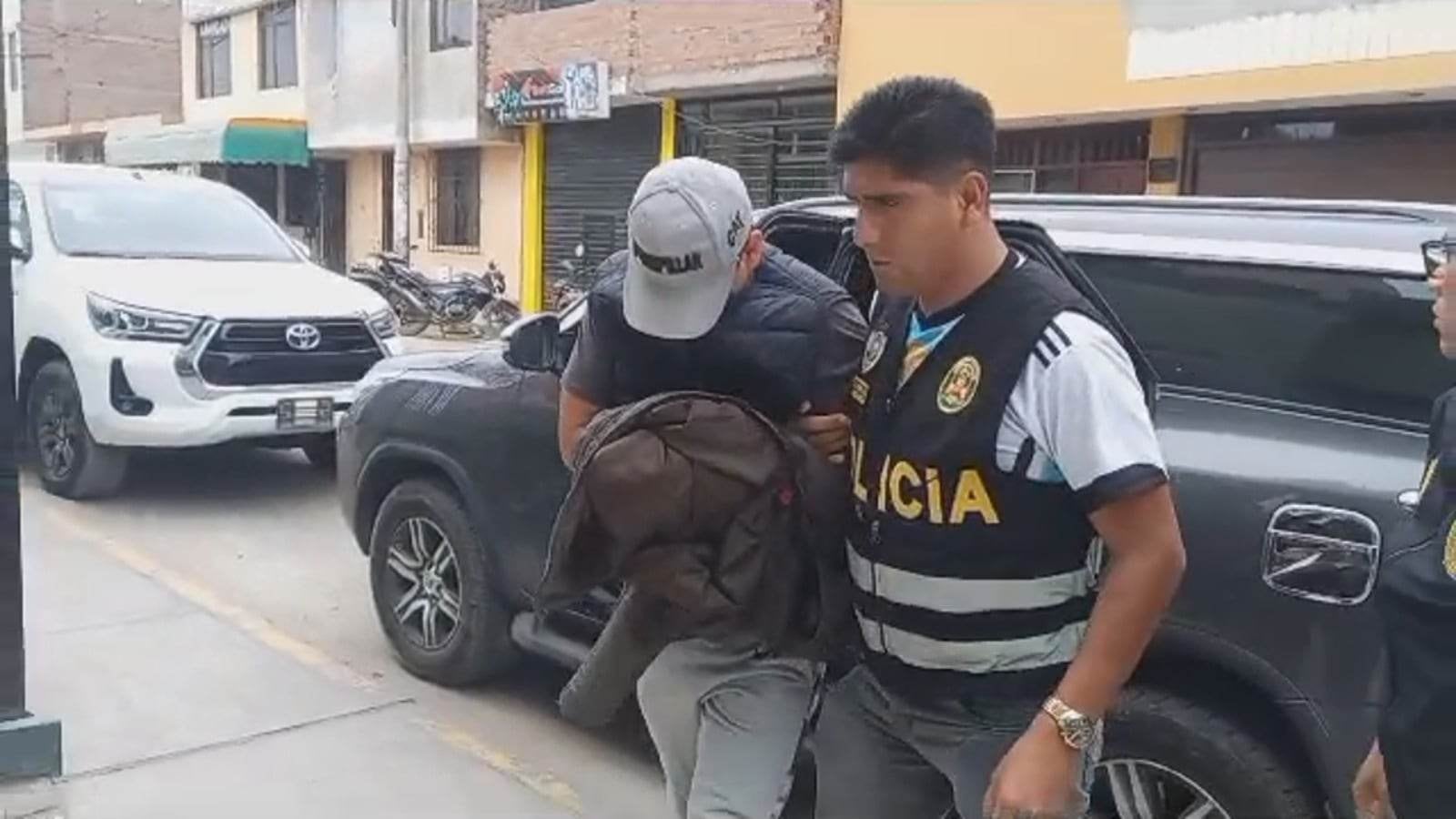 Serían 5 agentes del Grupo Terna. Sus colegas de unidad especializada les siguieron los pasos, pues había el dato que recibían dinero para dejar vender estupefacientes a las mafias.