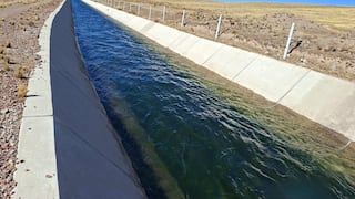 Inicia descarga de aguas reguladas de Choclococha para fortalecer abastecimiento hídrico de Ica