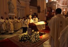 Arquidiócesis de Arequipa dio su último adiós a Monseñor Javier Cárdenas