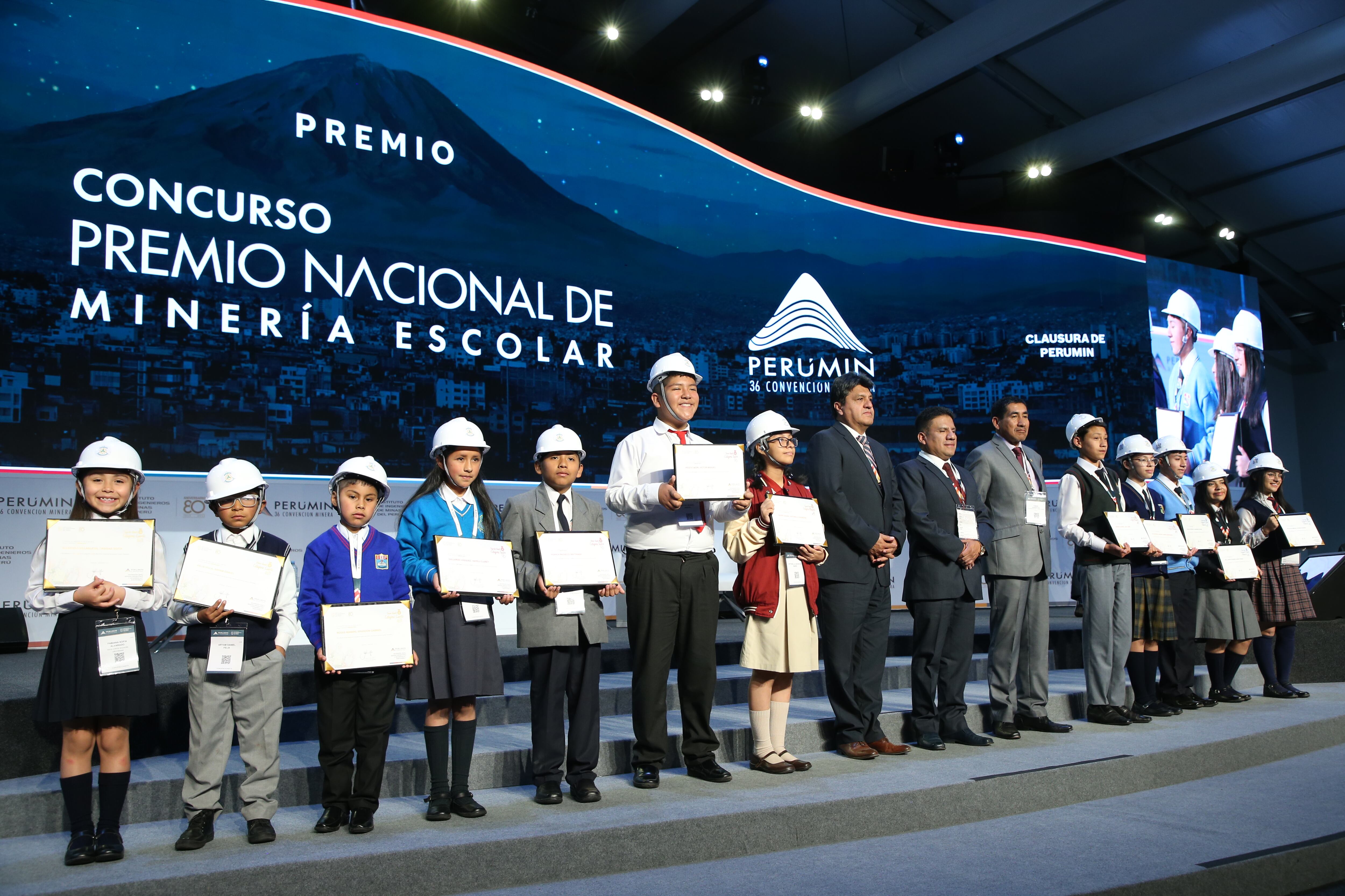 Estudiantes aún pueden postular al Premio Nacional de Minería Escolar 2026