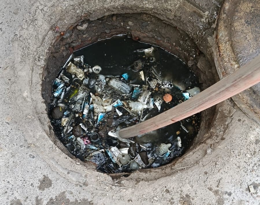 Encuentran preservativos en desagües de Sullana