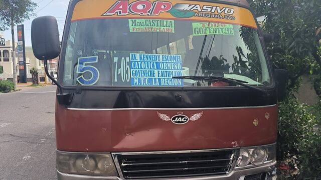Otro bus del Sistema Integrado de Transporte que provoca accidente de tránsito en Arequipa