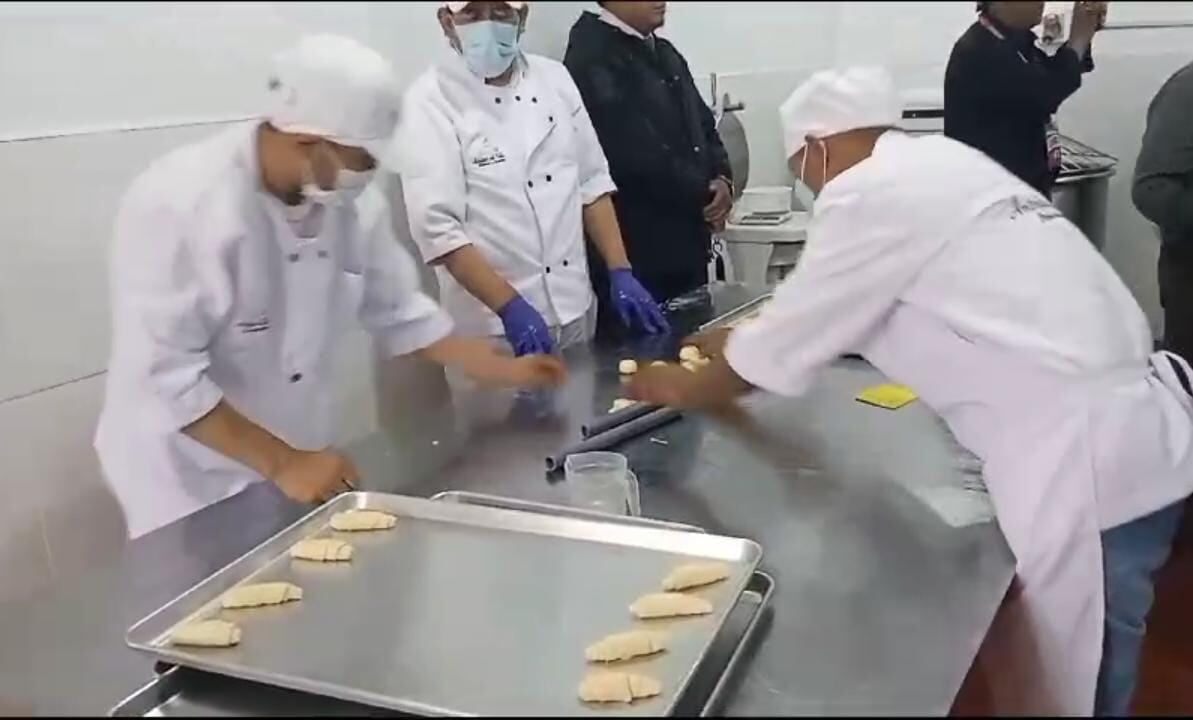 PUNO: Inauguran panadería en el penal de Juliaca