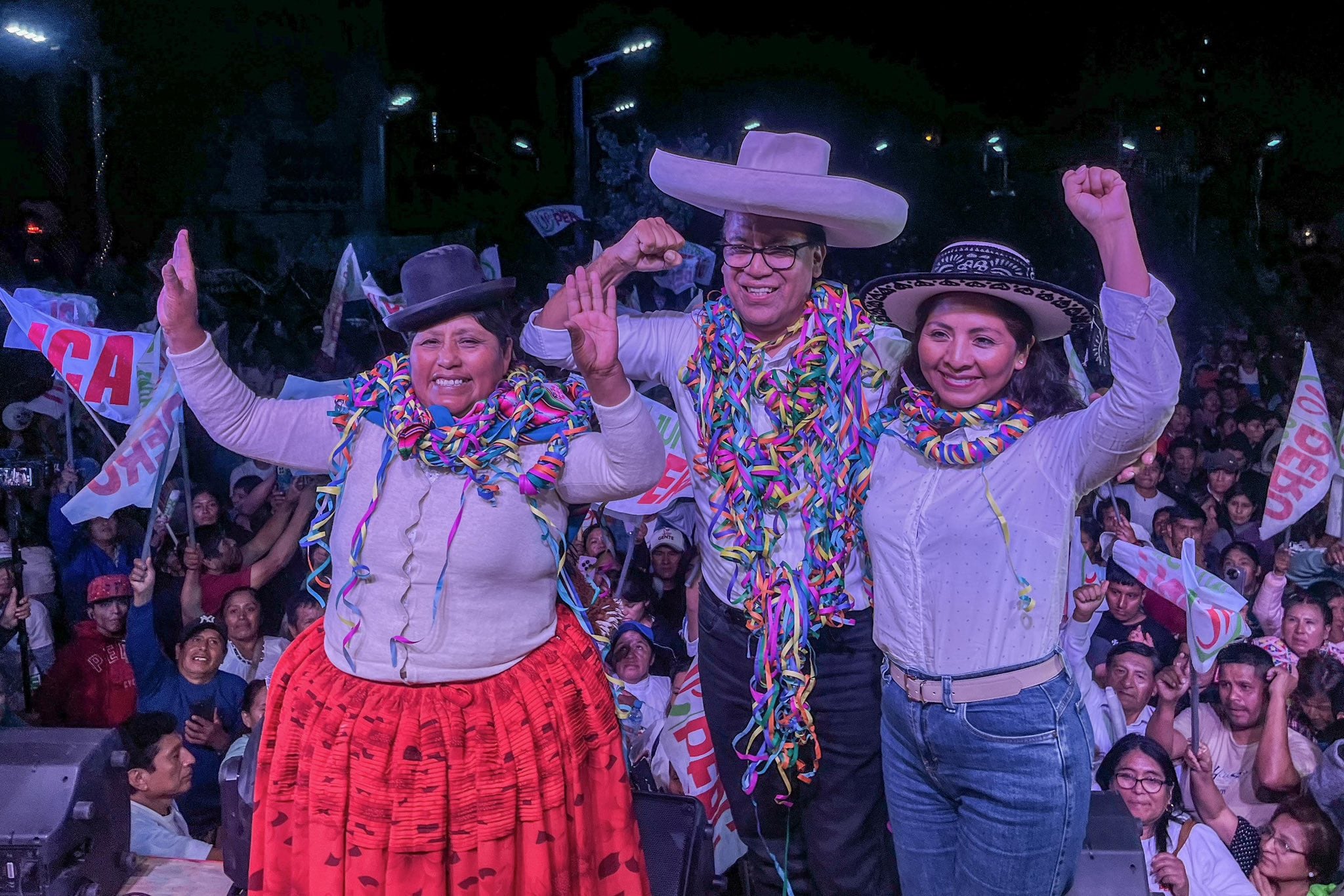 Brígida Curo (izquierda) es la que más veces ha utilizado el discurso de clases. (Foto: Redes Roberto Sánchez)