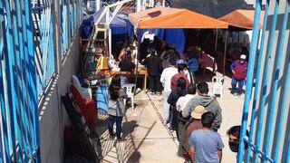 Población de Tacna se solidariza al comprar cientos de polladas de familias que sufrieron incendio