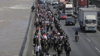 Gremios de transporte evalúan paralización si no se aprueba subsidio por alza de combustibles
