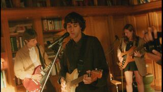 Jaze lanza “QNEPT: 0001” y cierra el año con una sesión en vivo desde Lima