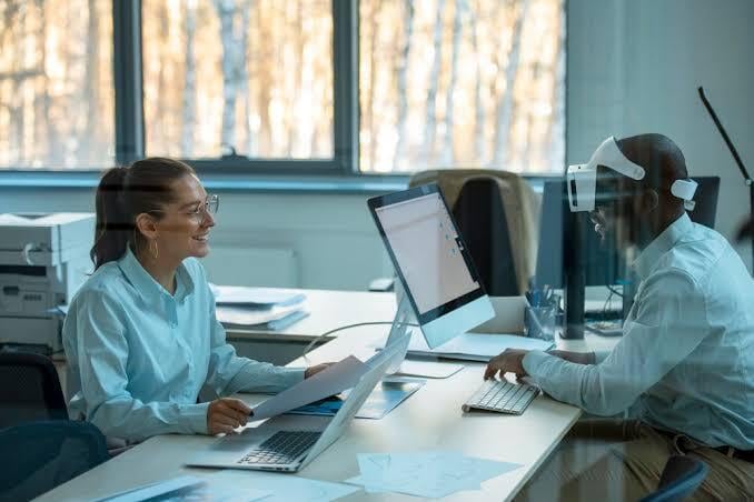 La actividad propone reflexionar sobre cómo la inteligencia artificial está transformando la vida cotidiana y qué capacidades humanas continúan siendo fundamentales en un entorno cada vez más digital.
