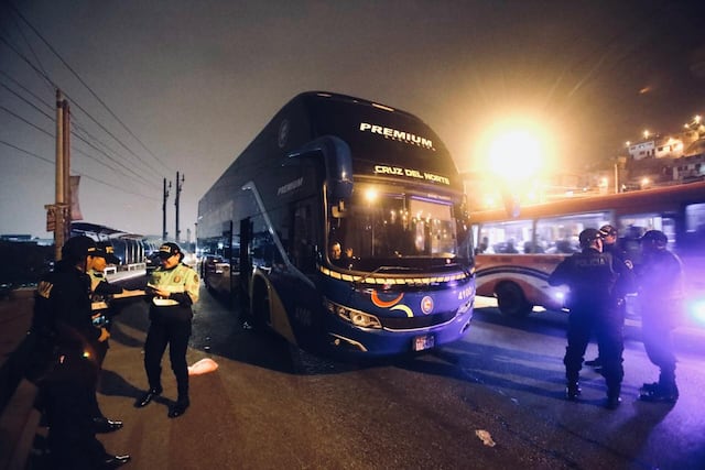 Dos buses interprovinciales son atacados a balazos en Puente Piedra: un conductor resulta herido