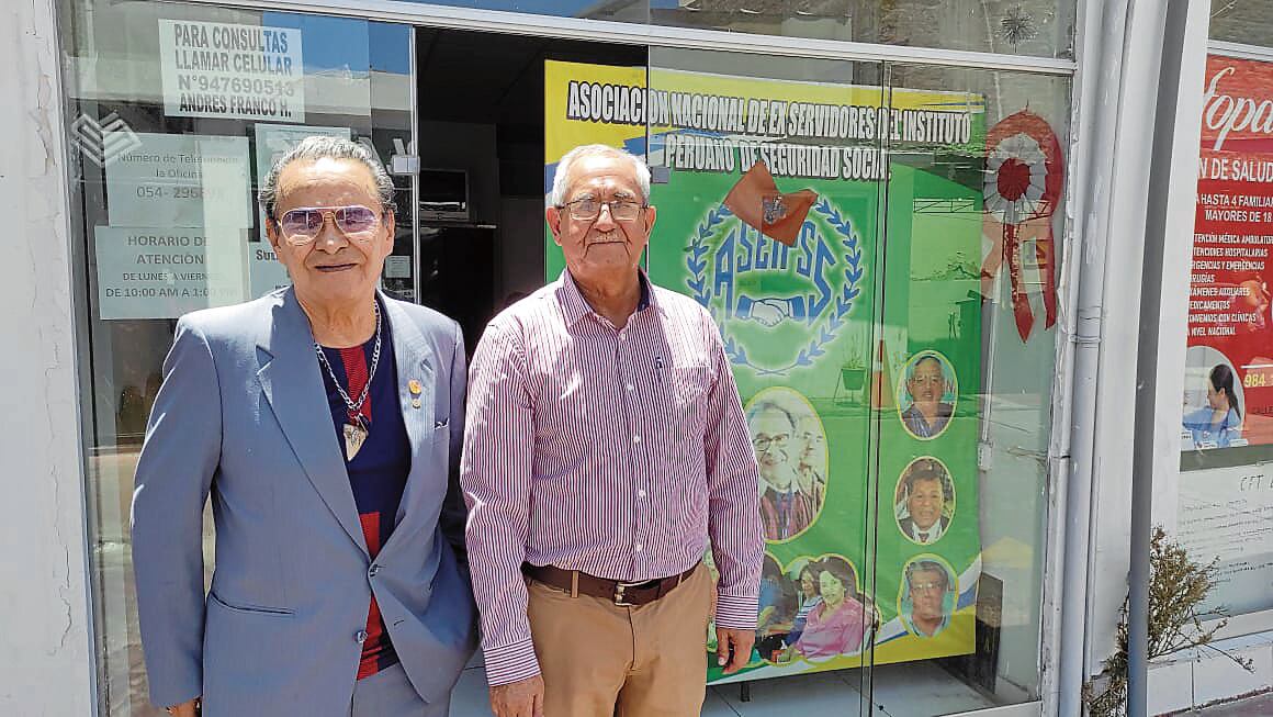 Piden devolución de su dinero para comprar medicinas (Foto: GEC)