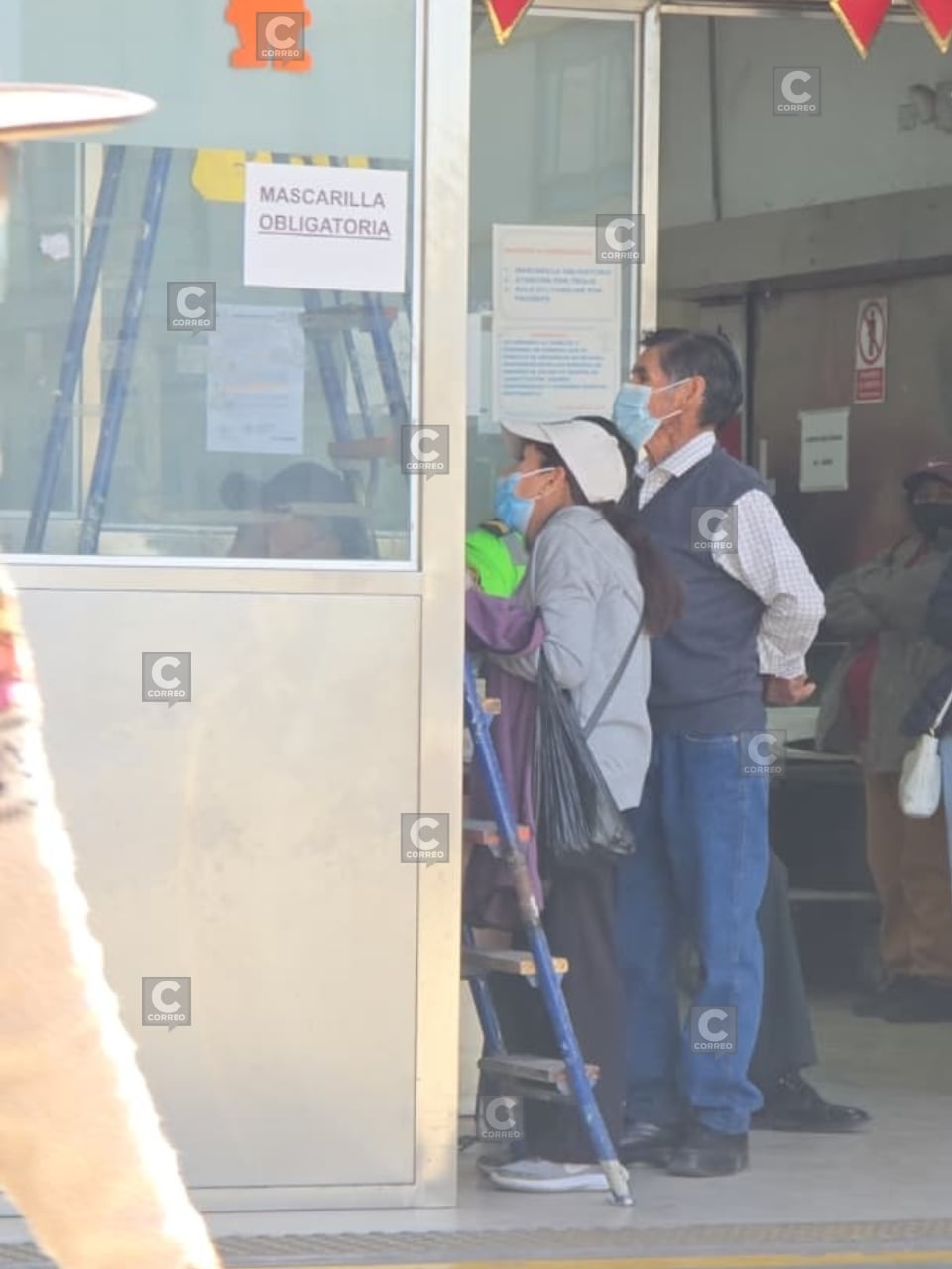 Conductor abandona a comerciante atropellada en hospital Honorio Delgado de Arequipa y huye. Foto: GEC.