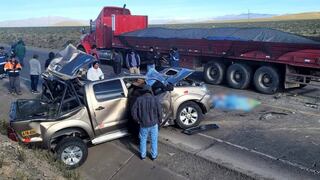 Chofer fallece al estrellarse contra un tráiler en la vía Arequipa - Puno
