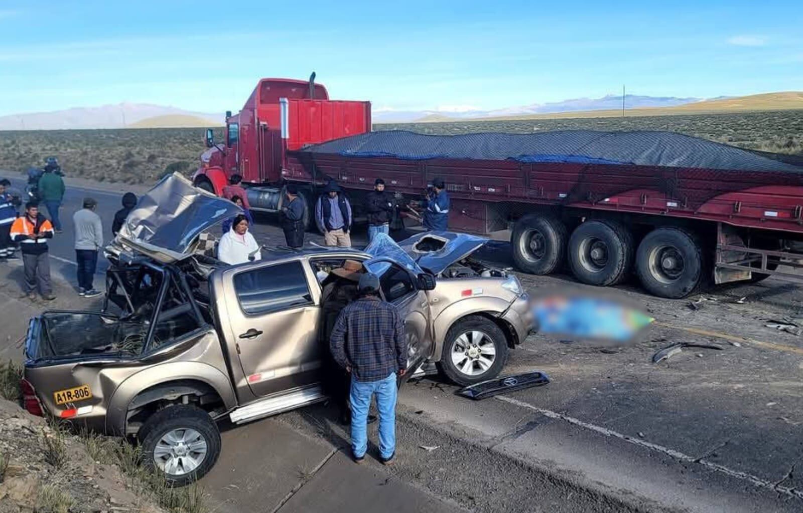Accidente de tránsito ocurrió en la vía Arequipa – Puno, altura del distrito de Imata, en la provincia de Caylloma. Foto: GEC.