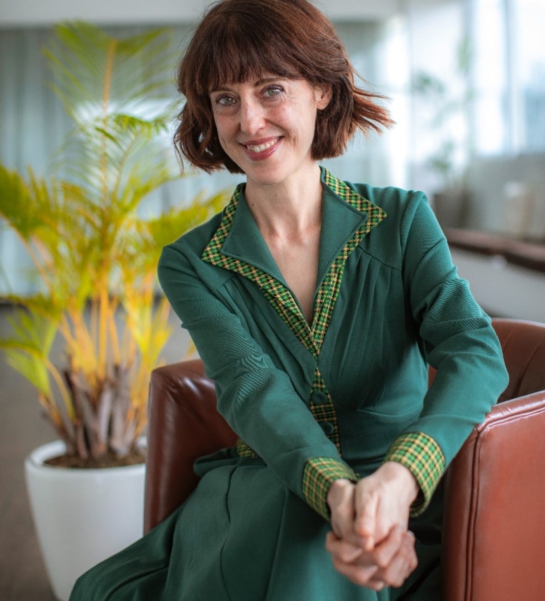 Irene Vallejo, autora de "El infinito en un junco", un ensayo sobre el amor a los libros.