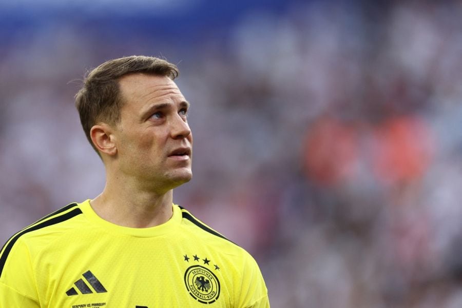 El histórico arquero alemán puso fin a su etapa con la “Mannschaft” luego de la eliminación frente a Paraguay. Agradeció el apoyo de los aficionados y aseguró que no se arrepiente de haber regresado al combinado nacional. (Photo by CHARLY TRIBALLEAU / AFP)