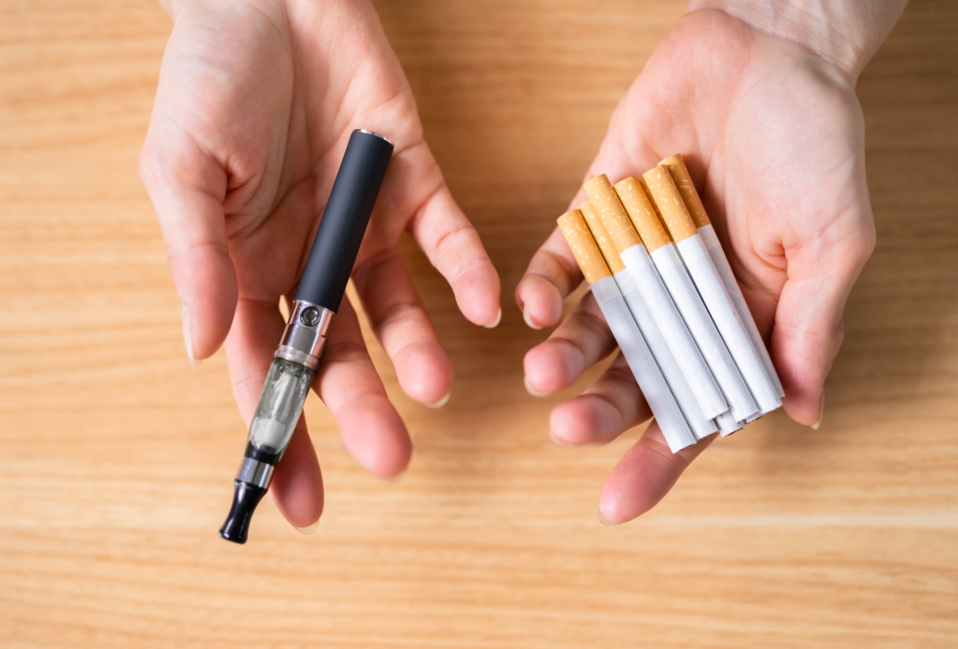 El crecimiento del uso de cigarrillos electrónicos, especialmente entre jóvenes, preocupa a especialistas en salud bucal por sus efectos acumulativos en dientes y encías.