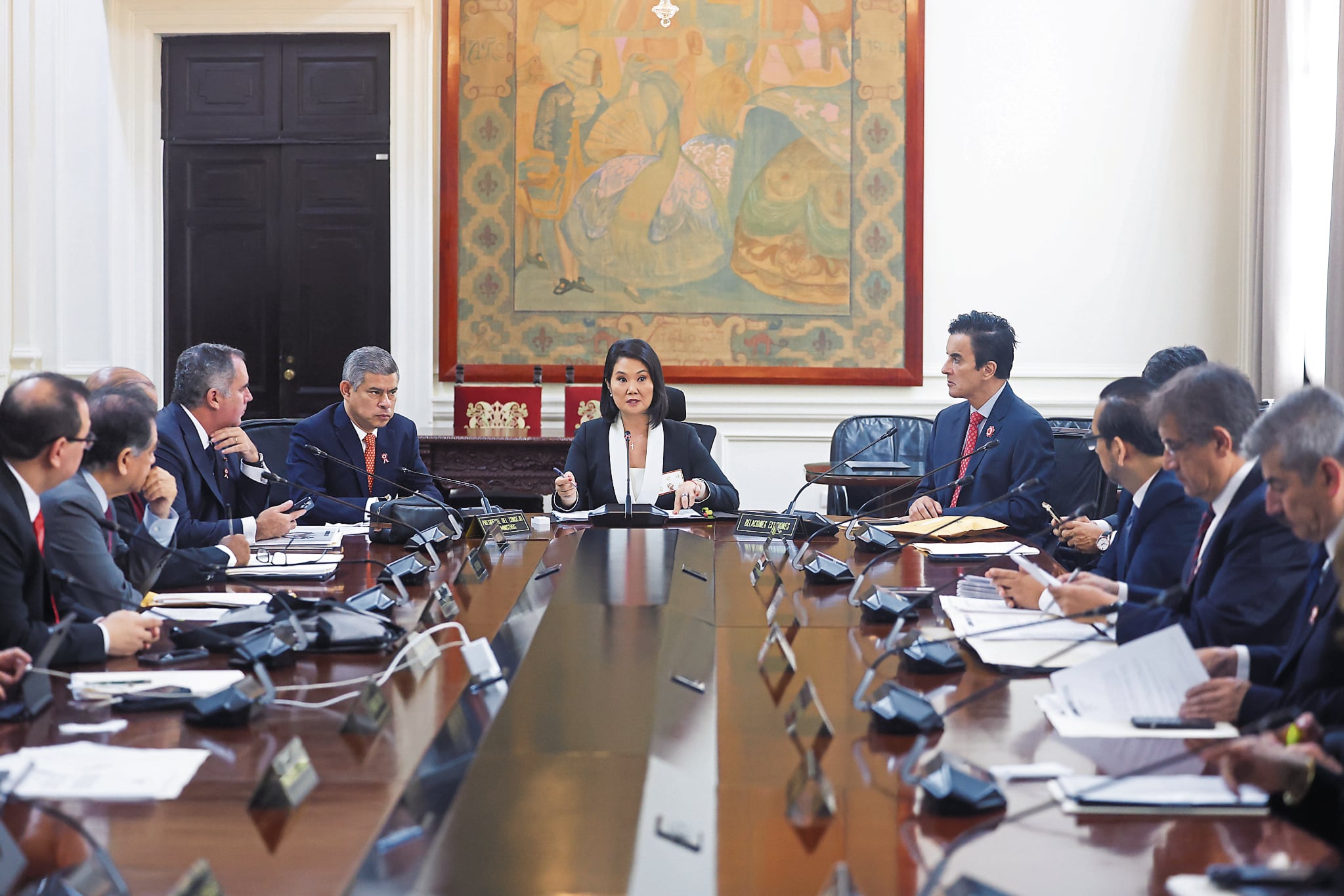 La presidenta Keiko Fujimori se reunirá con el Consejo de Ministros el domingo para revisar el pedido de facultades que presentarán ante el Congreso. (Foto: Presidencia)