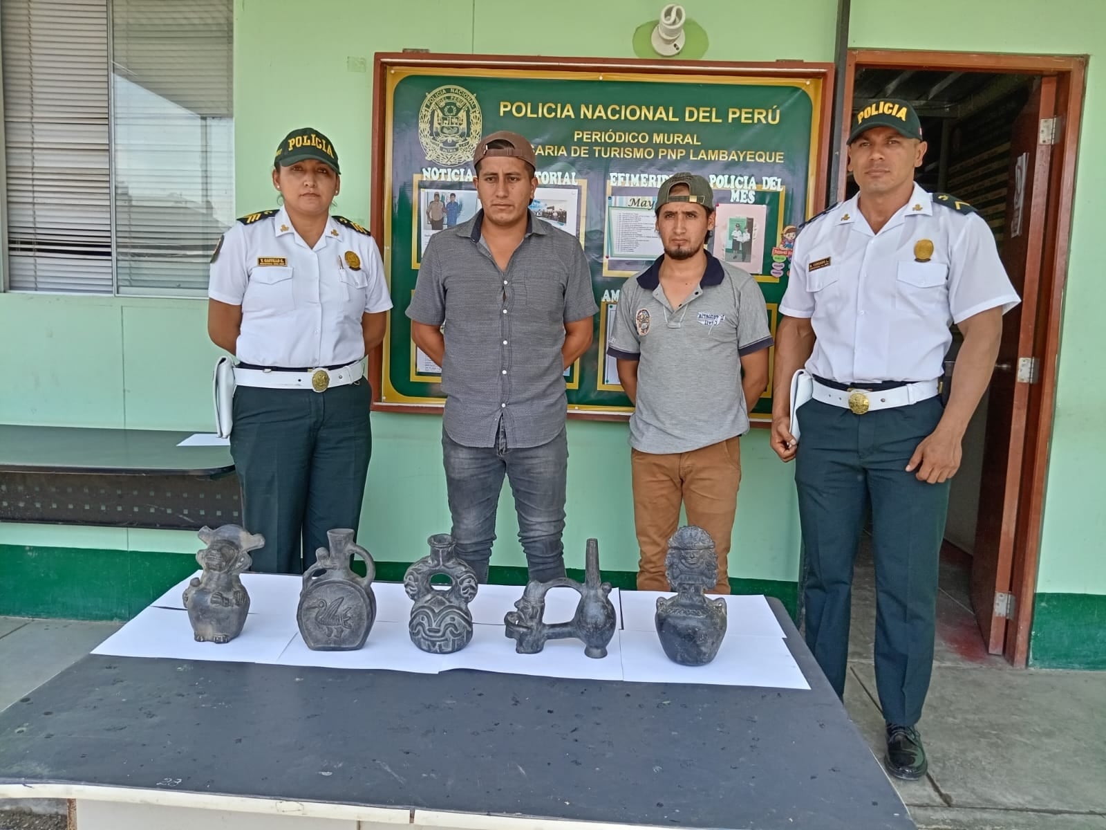 Jóvenes fueron derivados a la comisaría de Turismo.