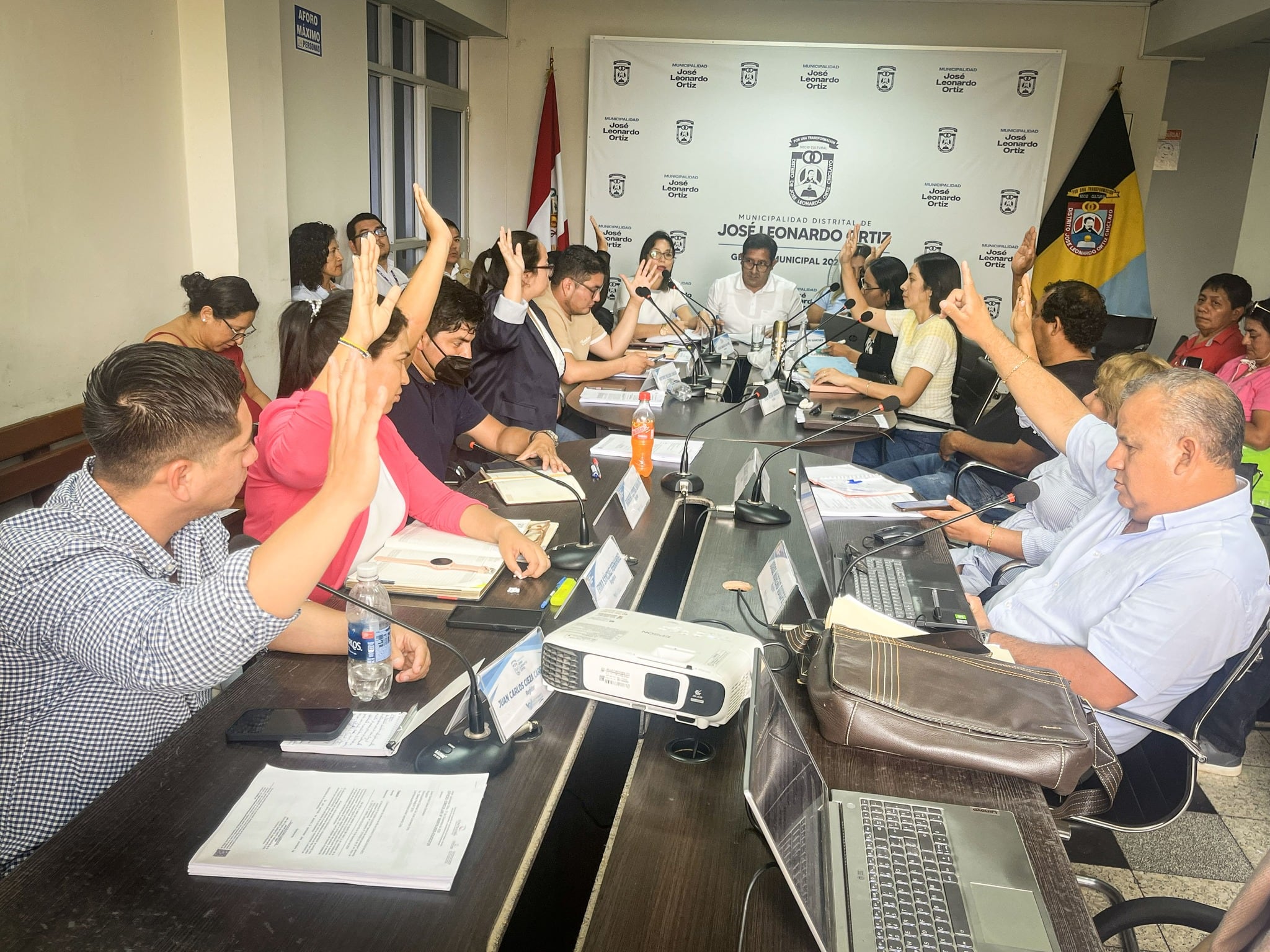 Controversia por decisión de regidores de comuna leonardina.