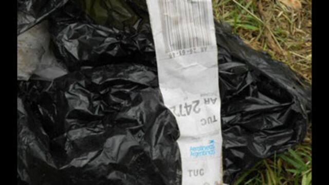 Argentina: Denuncian caída de bolsa de basura de un avión