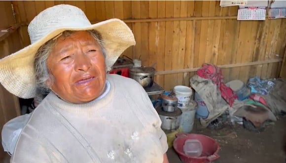 Madre quechuahablante pide apoyo, luego que su vivienda se inundó en Cerro Colorado