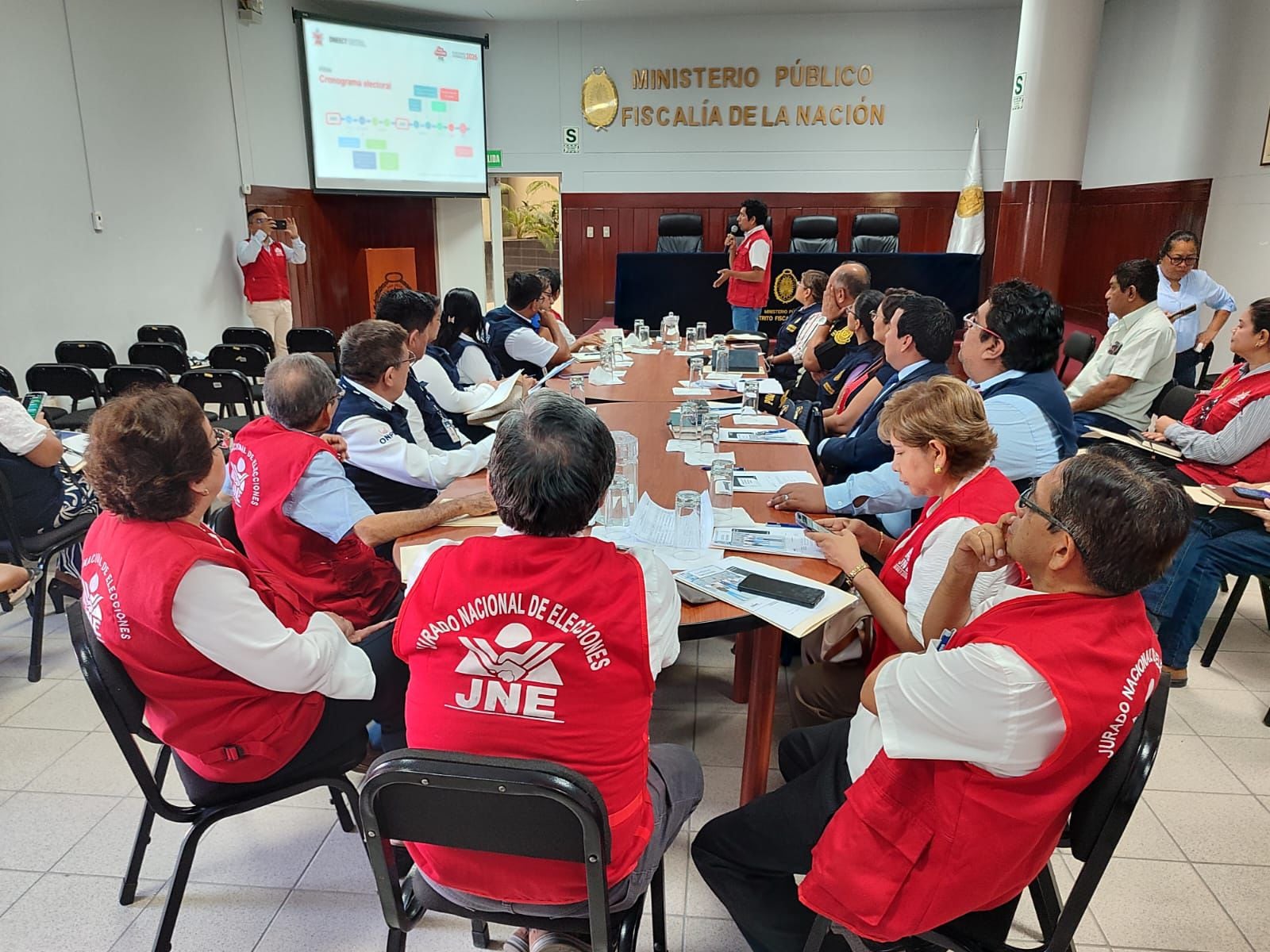 Reunión de autoridades en el marco de las Elecciones Generales 2026