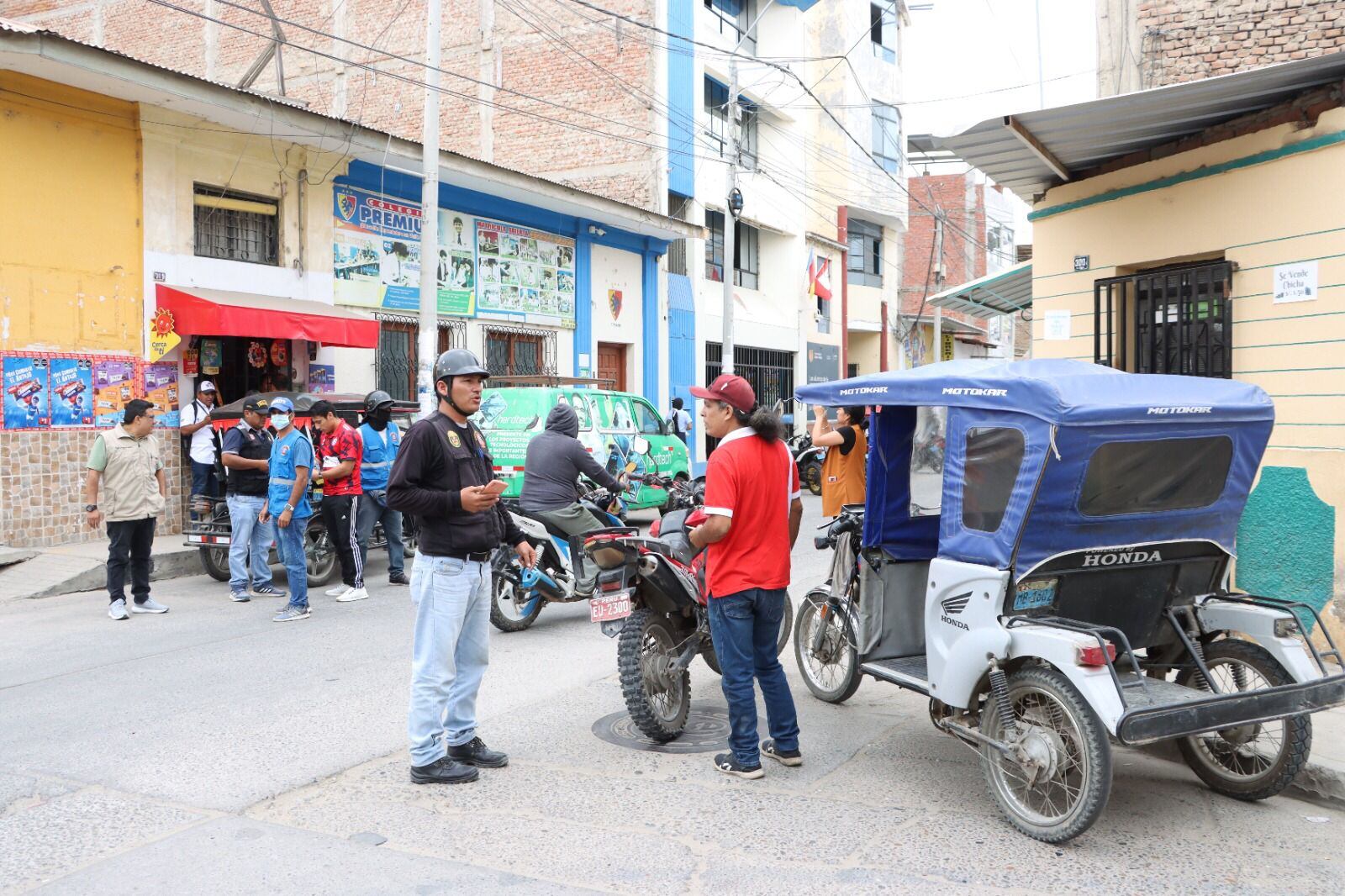 Operativos contra vehículos informales que circulan en la ciudad de Piura
