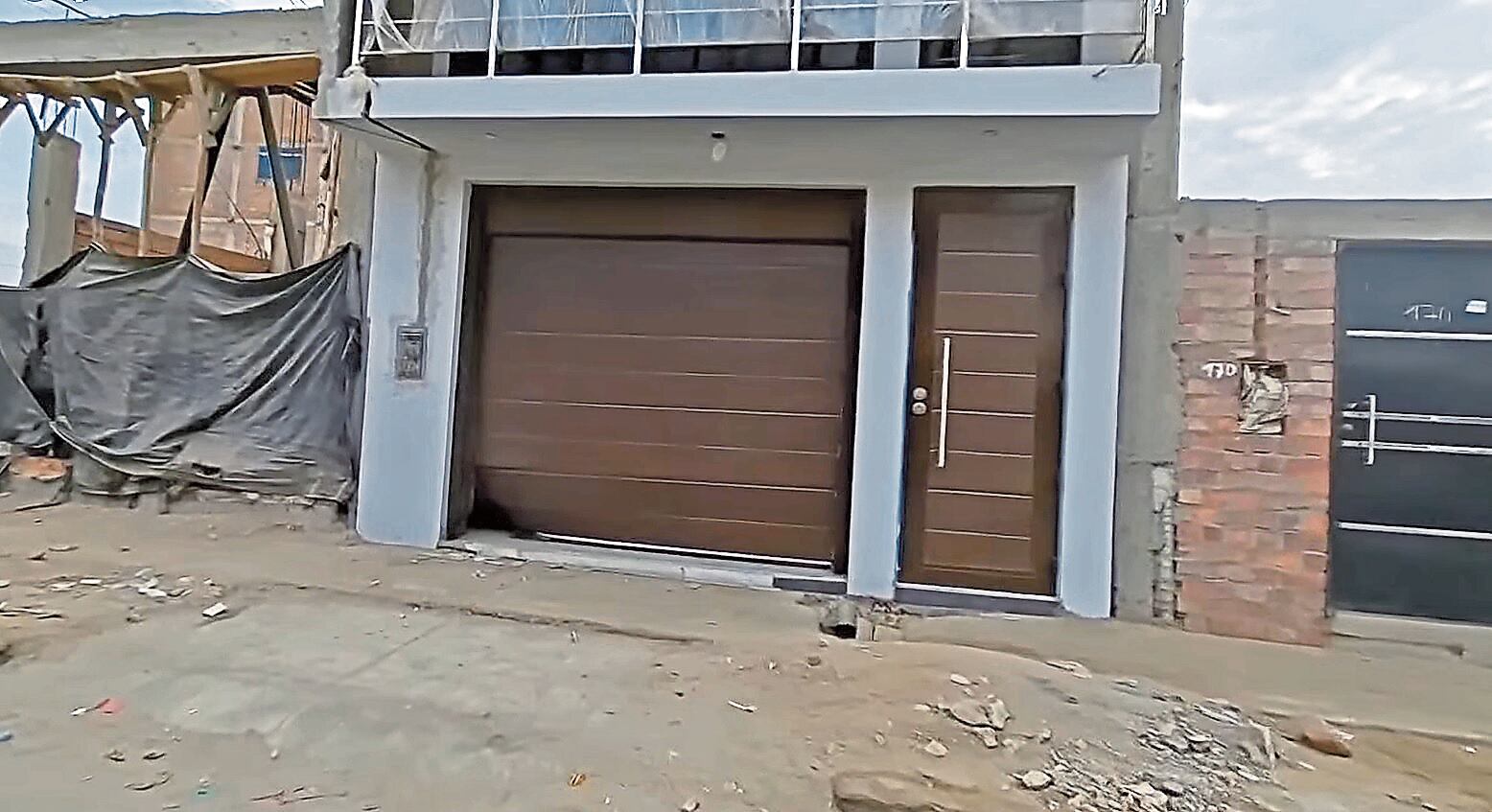 Delincuentes detonaron explosivos en inmueble situado en el distrito de El Porvenir.