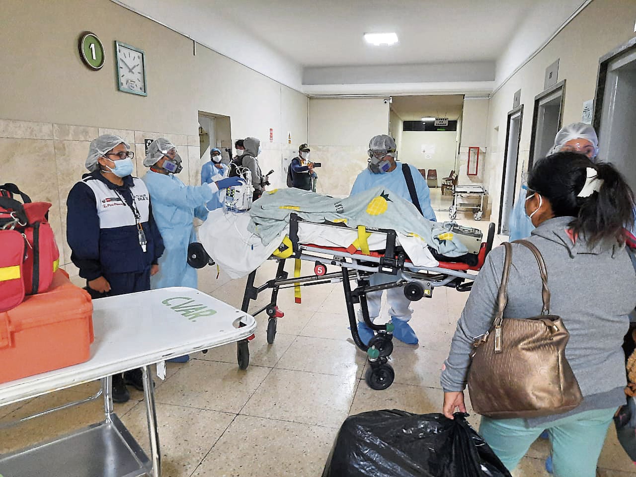 Madre de familia tuvo que suplicar para salvar a su hijo. (Foto: GEC)