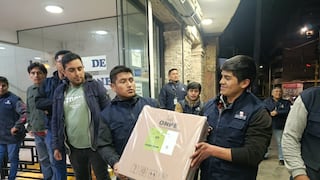 Material electoral llega con resguardo policial a ODPE Huancayo y El Tambo