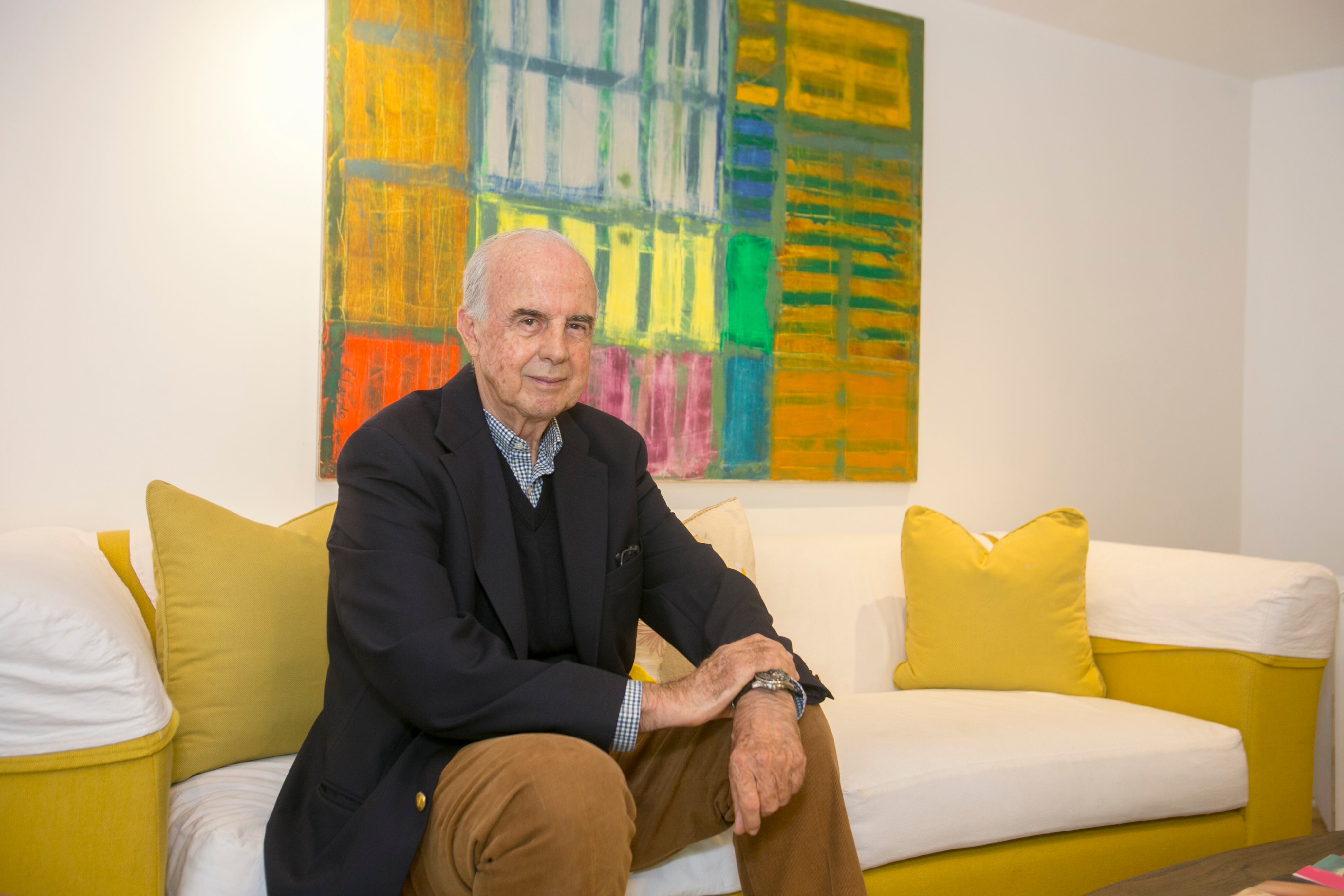 Economista considera prioritario que el 2024 no acabe con un déficit fiscal mayor al 3%. Por ello, plantea que el ente recaudador acorrale a la minería ilícita