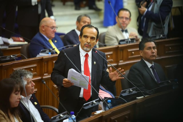 Senado aprueba con 35 votos facultades legislativas al Gobierno por 90 días (Foto: Antonio Melgarejo/GEC)