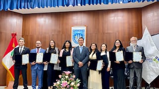 Ocho ciudadanos extranjeros recibieron la nacionalidad peruana en Arequipa