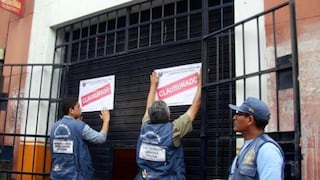 Más de 20 negocios ilegales fueron clausurados en el Centro de Lima
