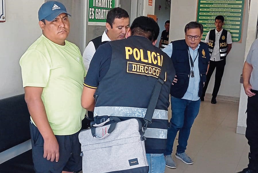 La Fiscalía Anticorrupción detuvo a Jhon Correa Ramos, acusado de solicitar dinero para no imponer una papeleta de tránsito