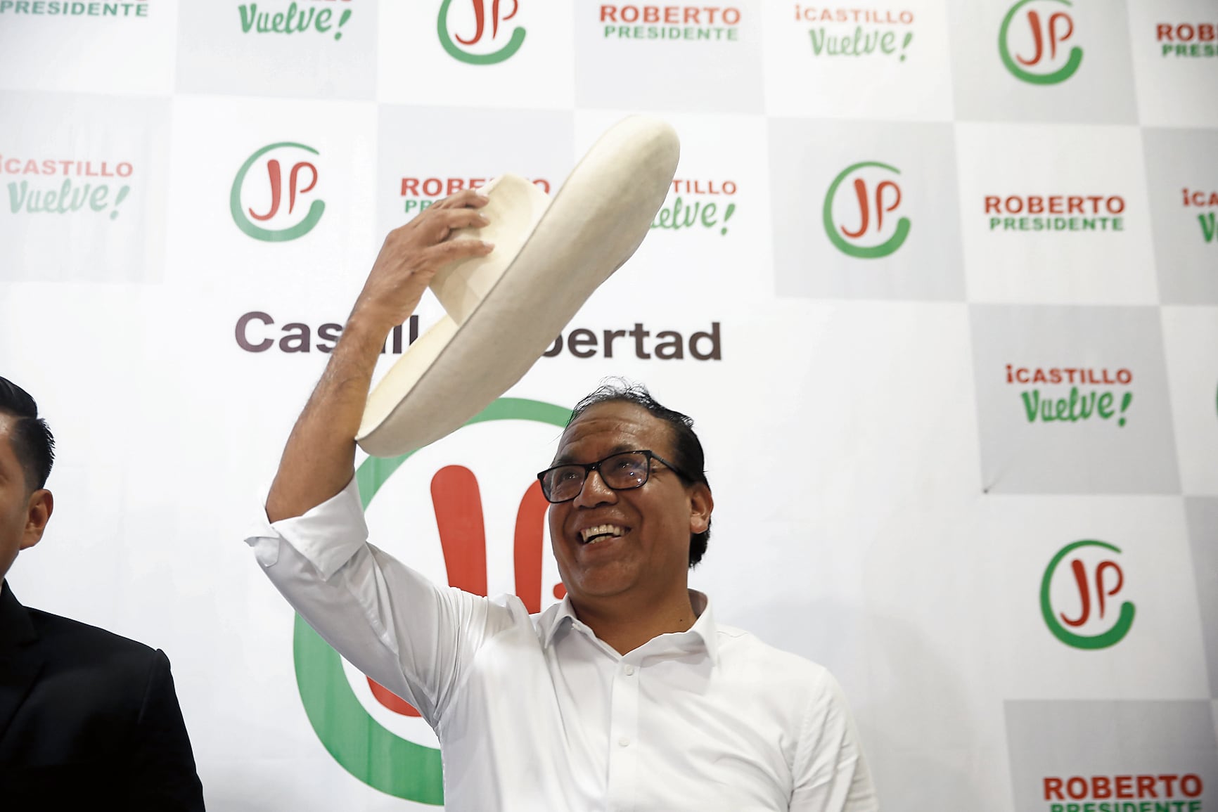 Roberto Sánchez suma adhesiones de pequeños grupos en las últimas semanas. Foto: César Campos@photo.gec